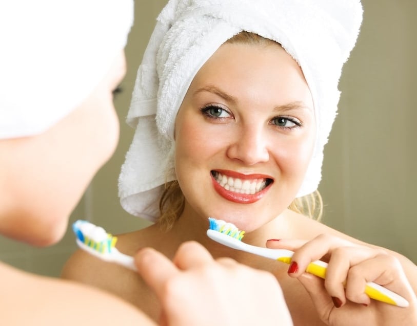 379617_pretty-girl-brushing-teeth
